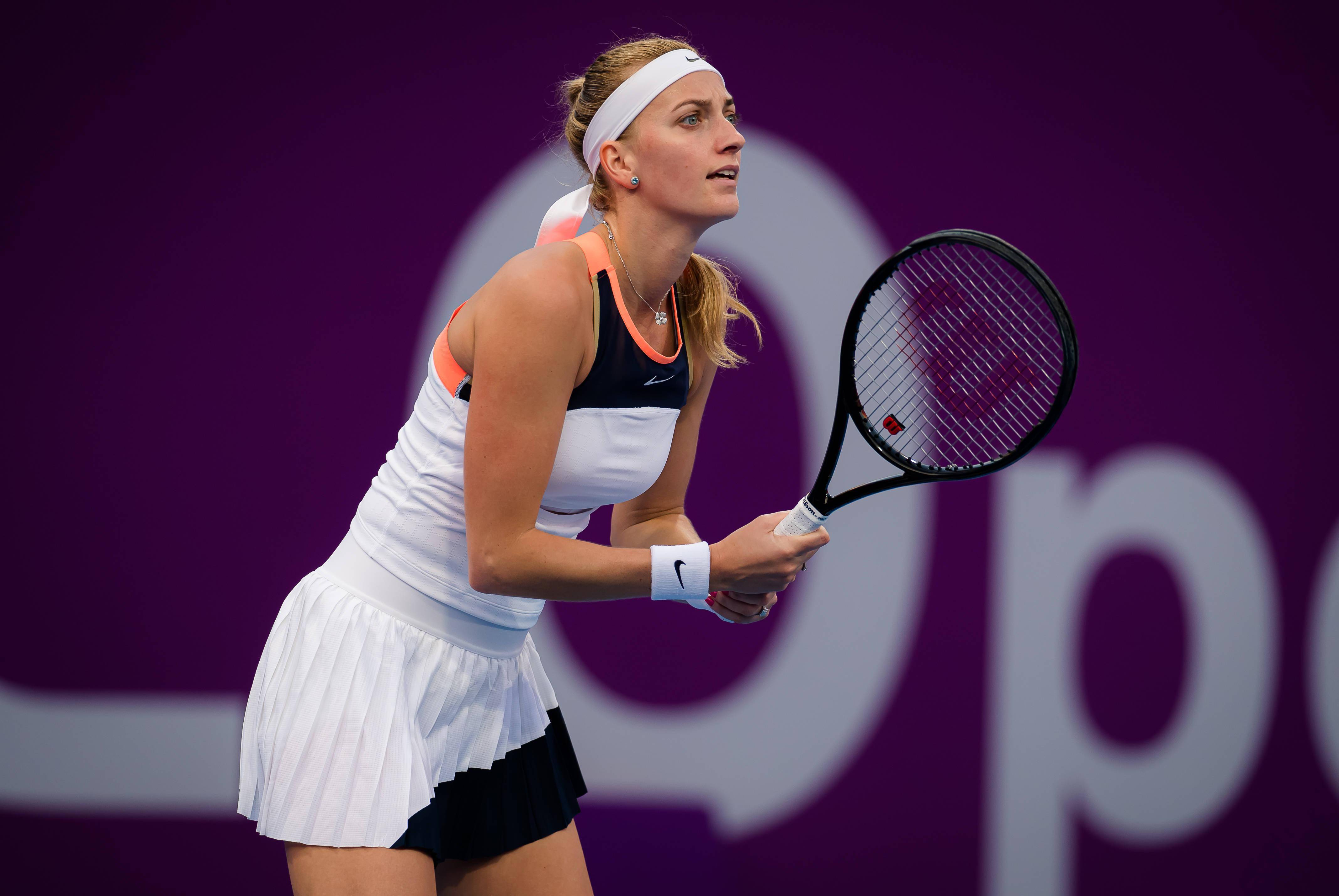 关于国际比赛日里昂备战国王杯加时末段利物浦调整名单以备亚冠，穆古鲁扎与30激战加拿大队分钟瞬间刷屏的信息